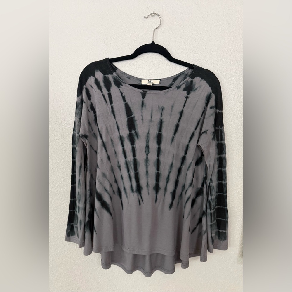 Ya Los Angeles Women’s Small Gray Black Tie Dye Top 3/4 Sleeve Soft Flowy Boho